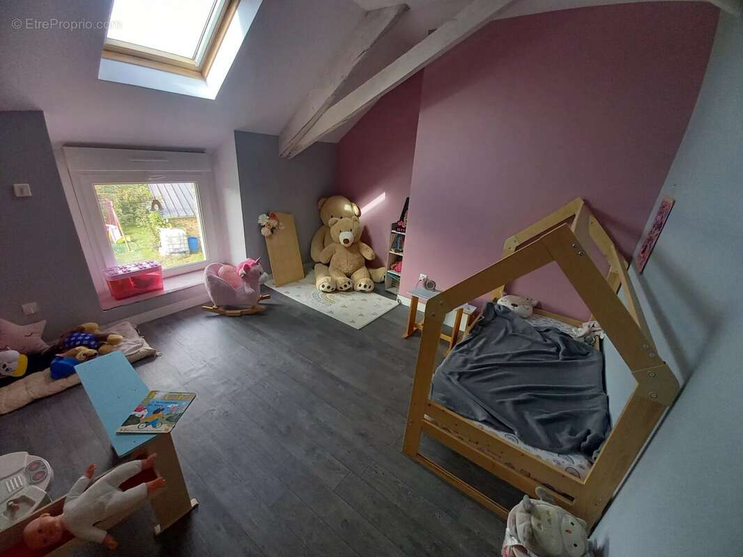 Maison à SAINT-GEORGES-BUTTAVENT