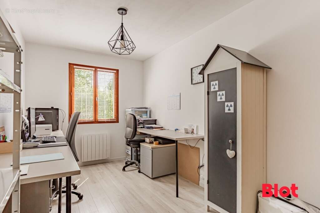 Maison à BOUGUENAIS