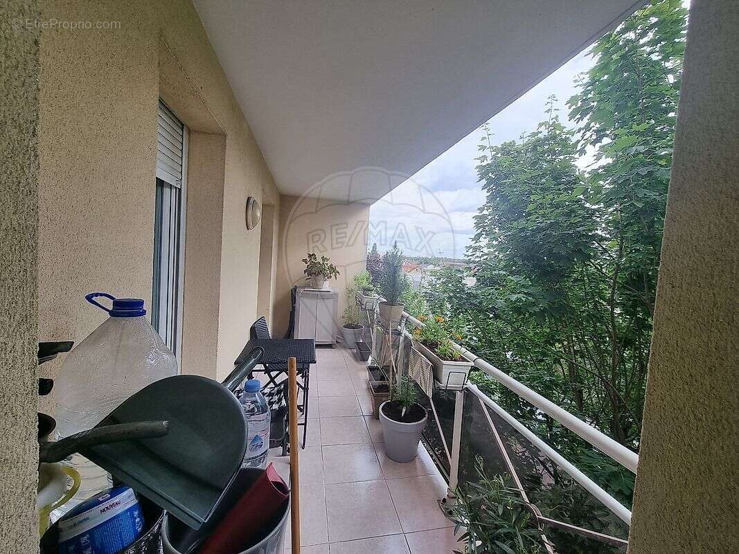 Appartement à LE BLANC-MESNIL