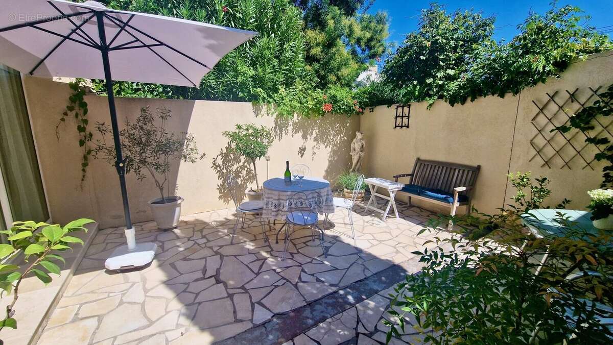 Maison à NEZIGNAN-L&#039;EVEQUE