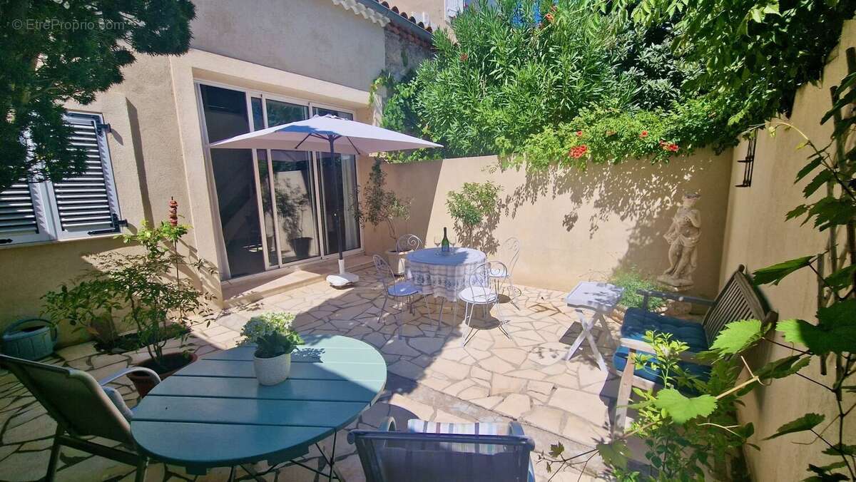 Maison à NEZIGNAN-L&#039;EVEQUE