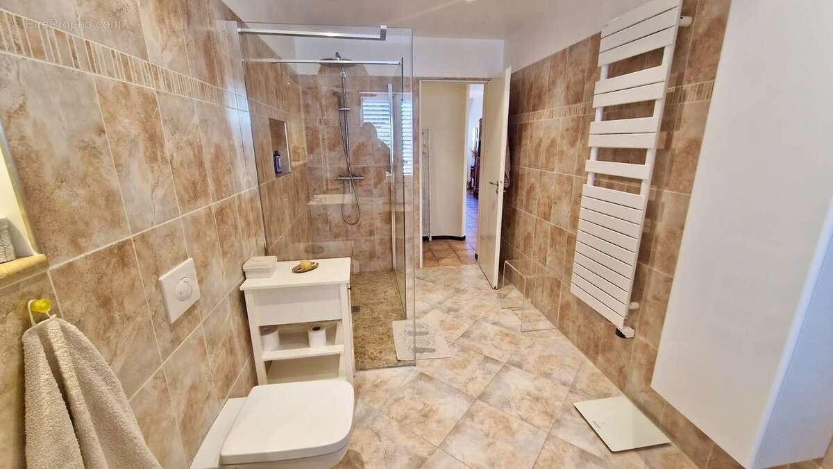 Maison à NEZIGNAN-L&#039;EVEQUE