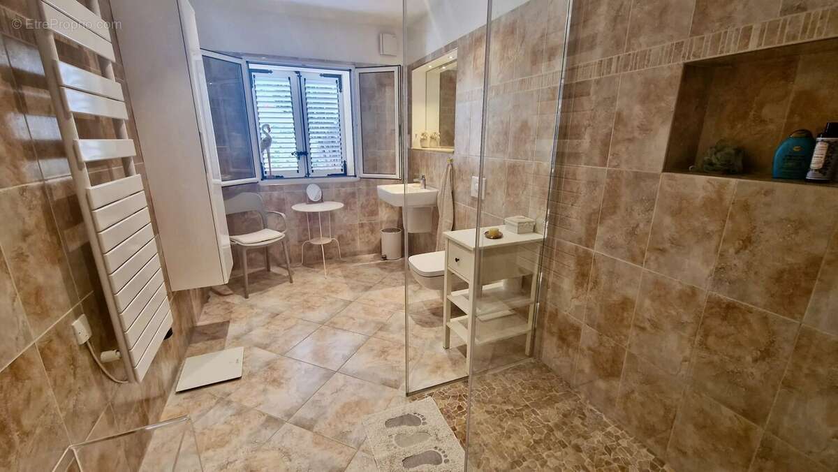 Maison à NEZIGNAN-L&#039;EVEQUE