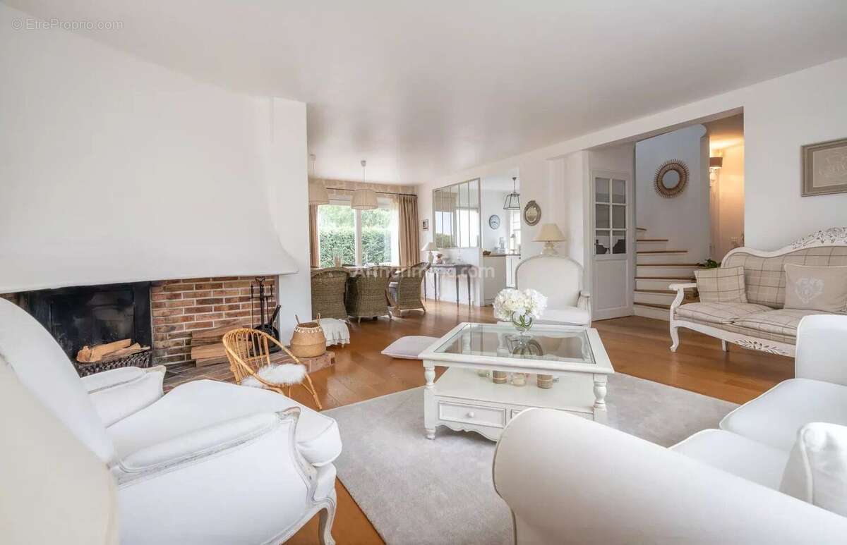 Maison à THORIGNY-SUR-MARNE