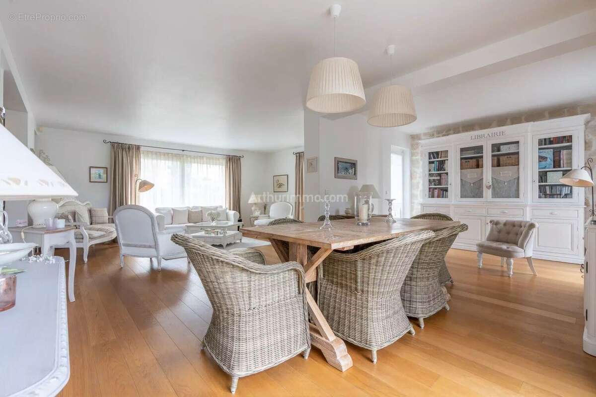 Maison à THORIGNY-SUR-MARNE