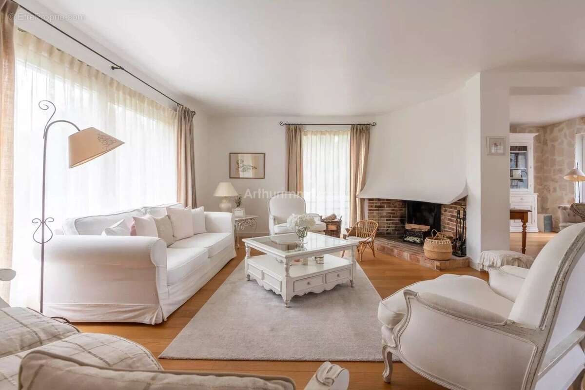 Maison à THORIGNY-SUR-MARNE