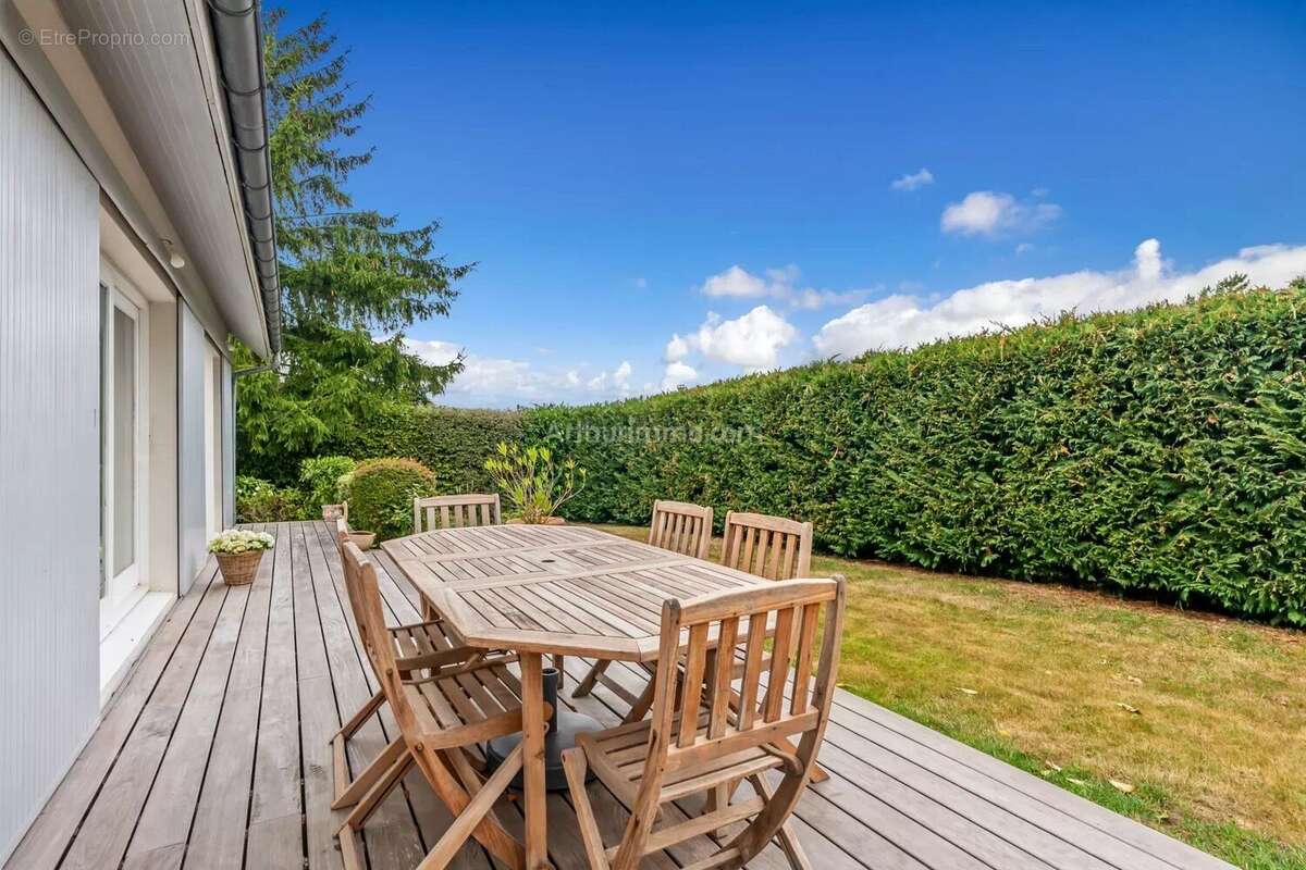 Maison à THORIGNY-SUR-MARNE