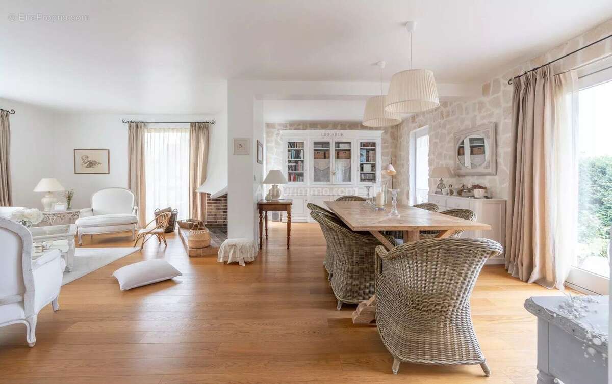 Maison à THORIGNY-SUR-MARNE