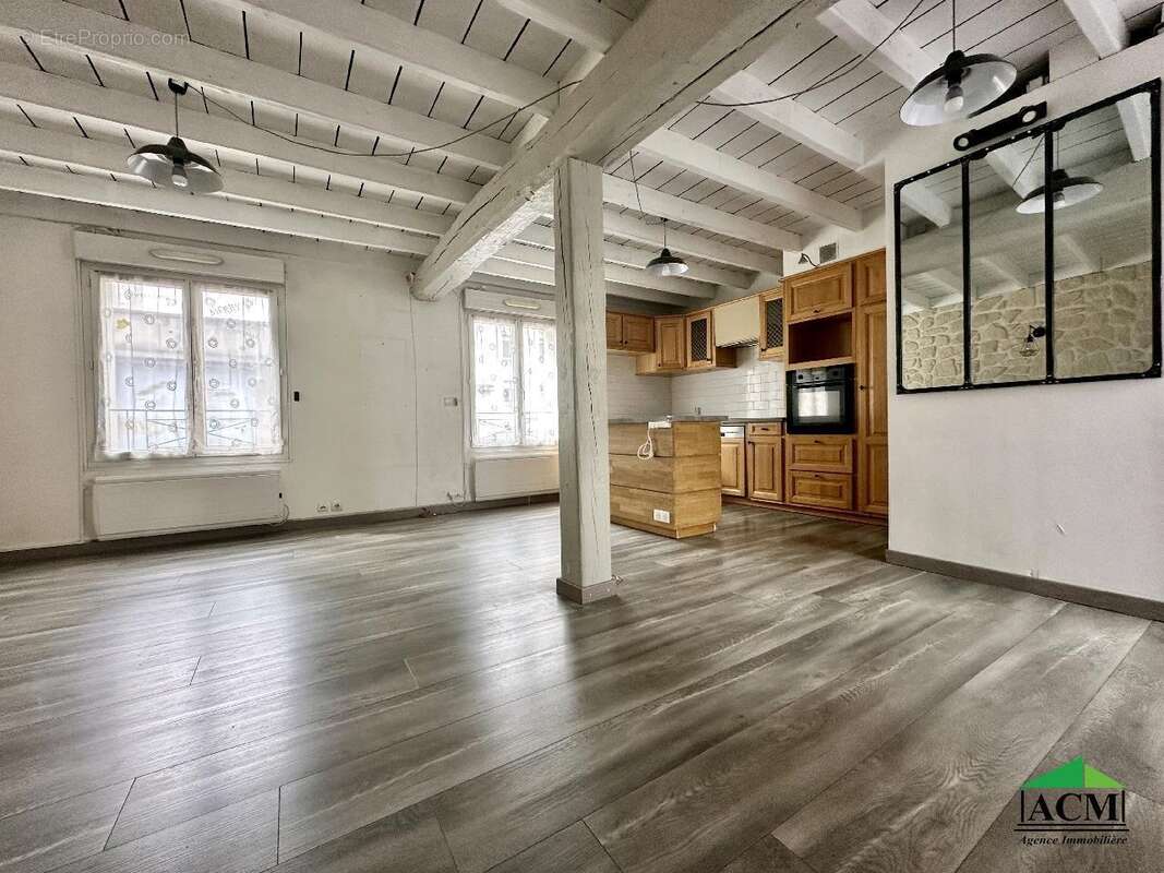 Maison à MERY-SUR-OISE