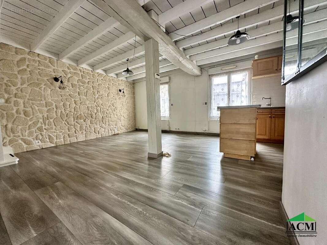 Maison à MERY-SUR-OISE