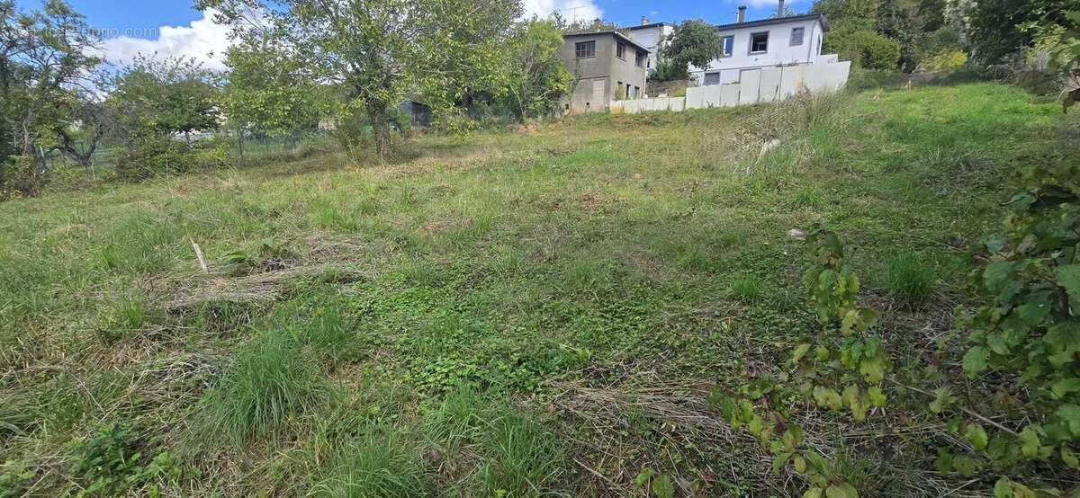 Terrain à BOUXIERES-AUX-DAMES