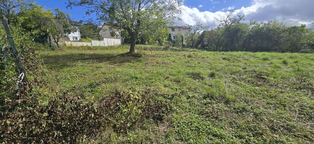 Terrain à BOUXIERES-AUX-DAMES