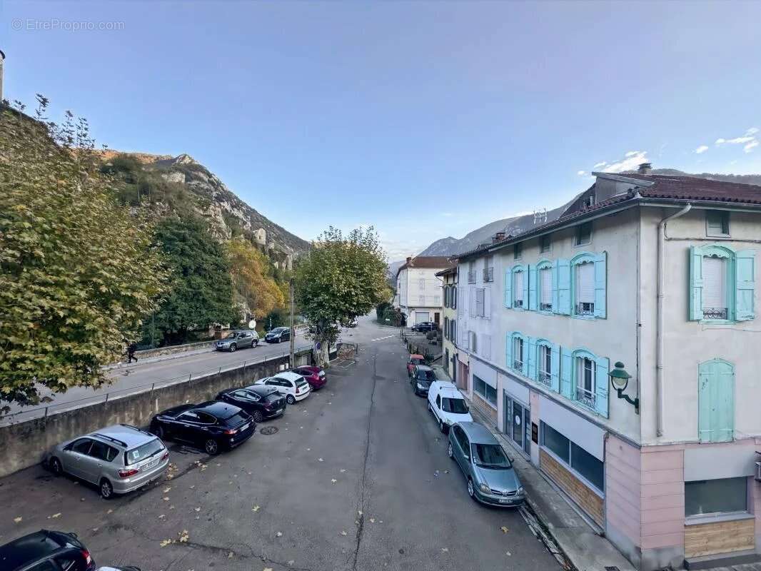 Appartement à TARASCON-SUR-ARIEGE