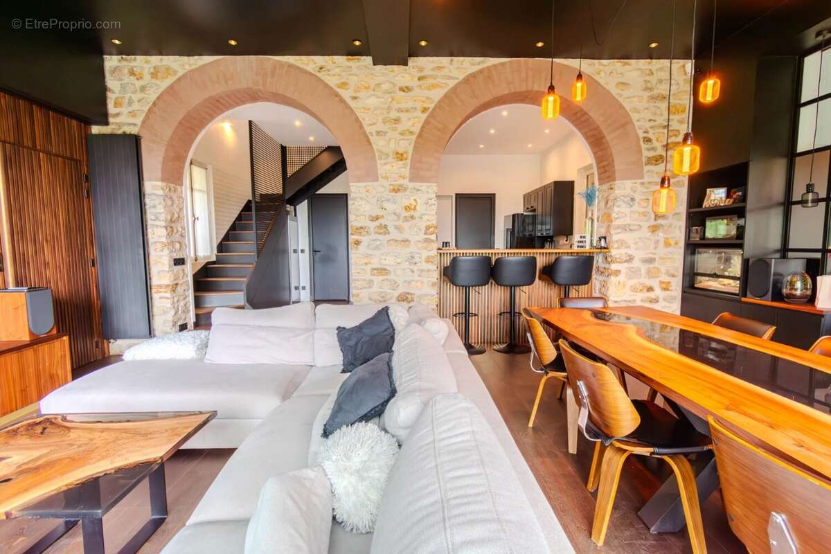 Maison à MONTMORENCY