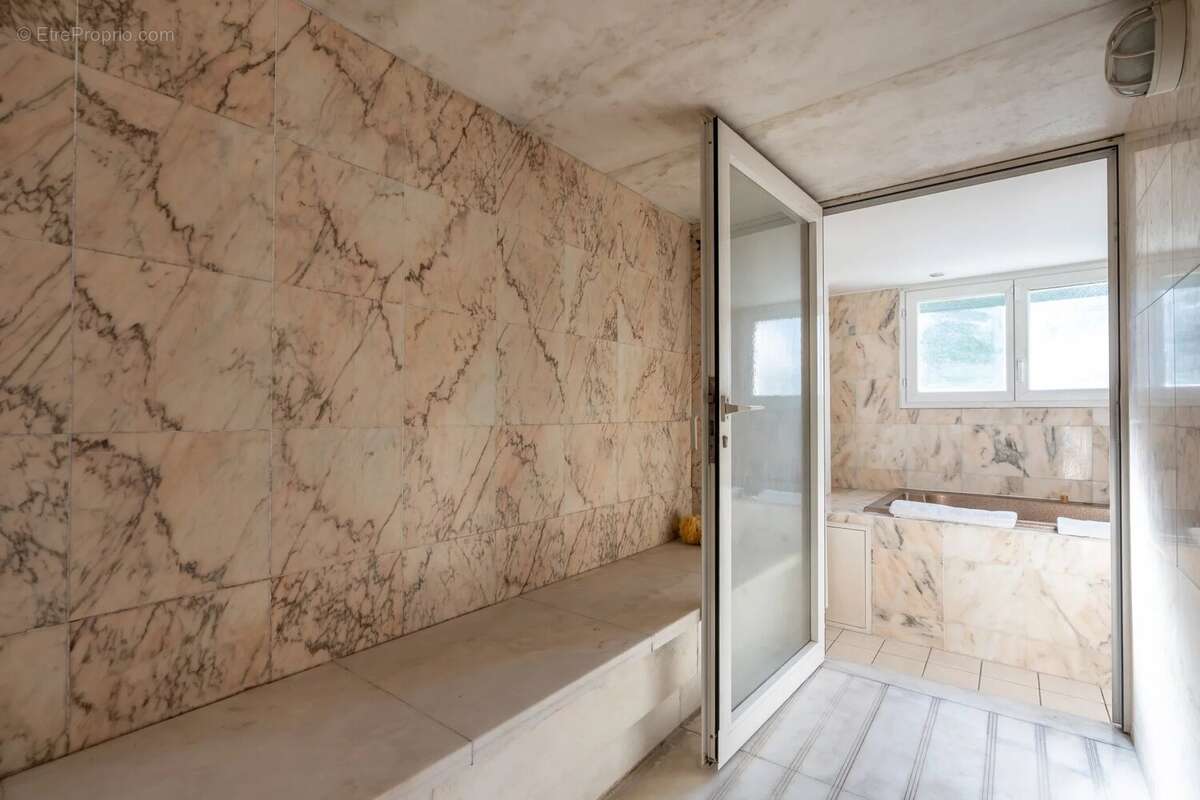 Appartement à NOGENT-SUR-MARNE