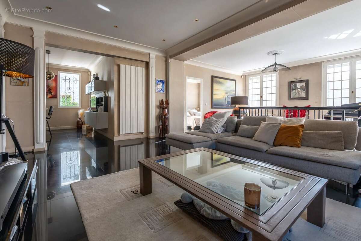 Appartement à NOGENT-SUR-MARNE