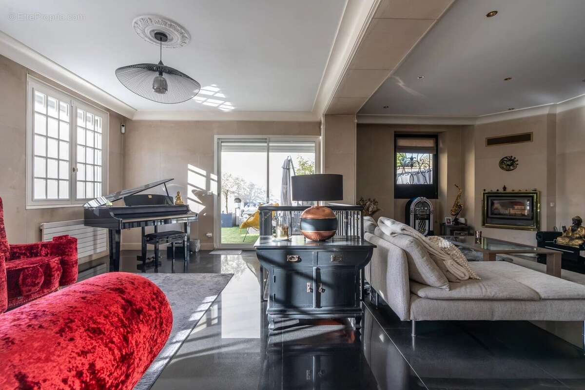 Appartement à NOGENT-SUR-MARNE