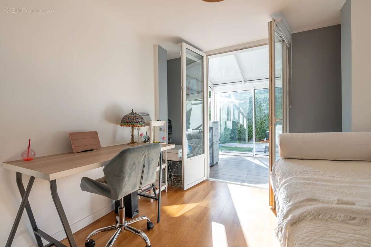 Appartement à NOGENT-SUR-MARNE