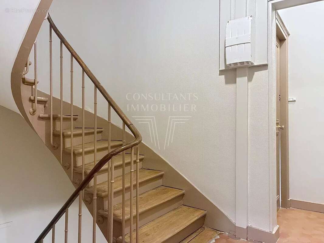 Appartement à PARIS-7E