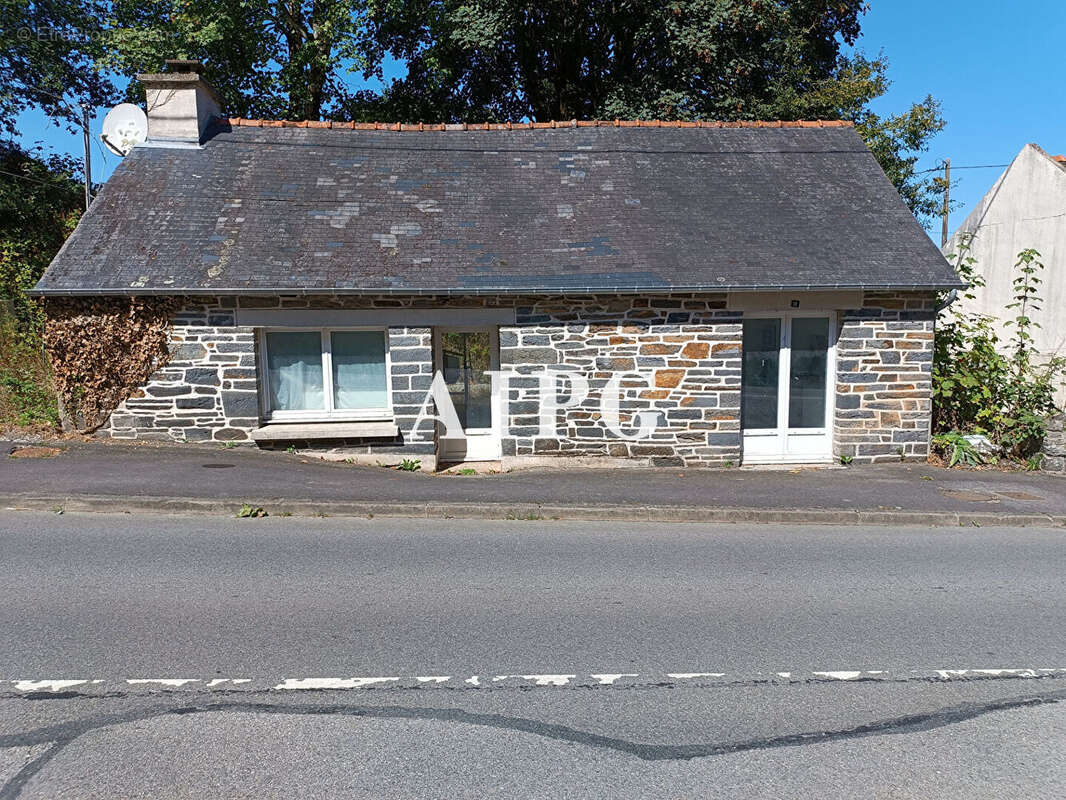 Maison à GOUAREC