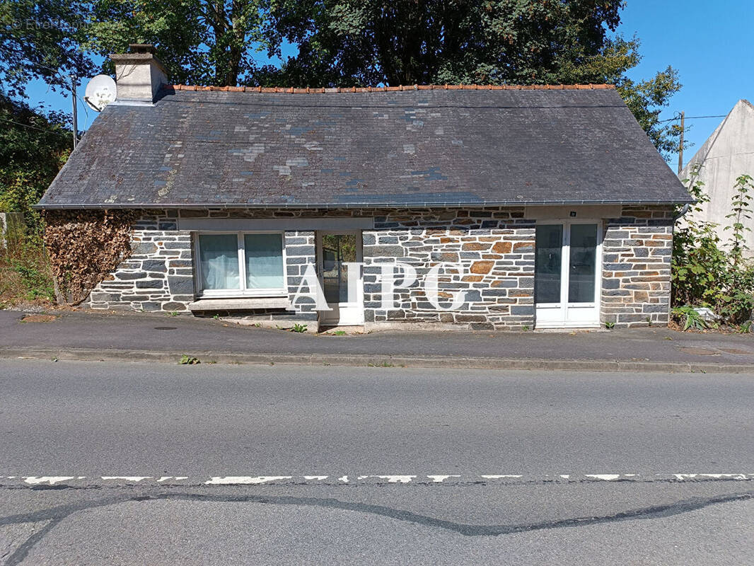 Maison à GOUAREC