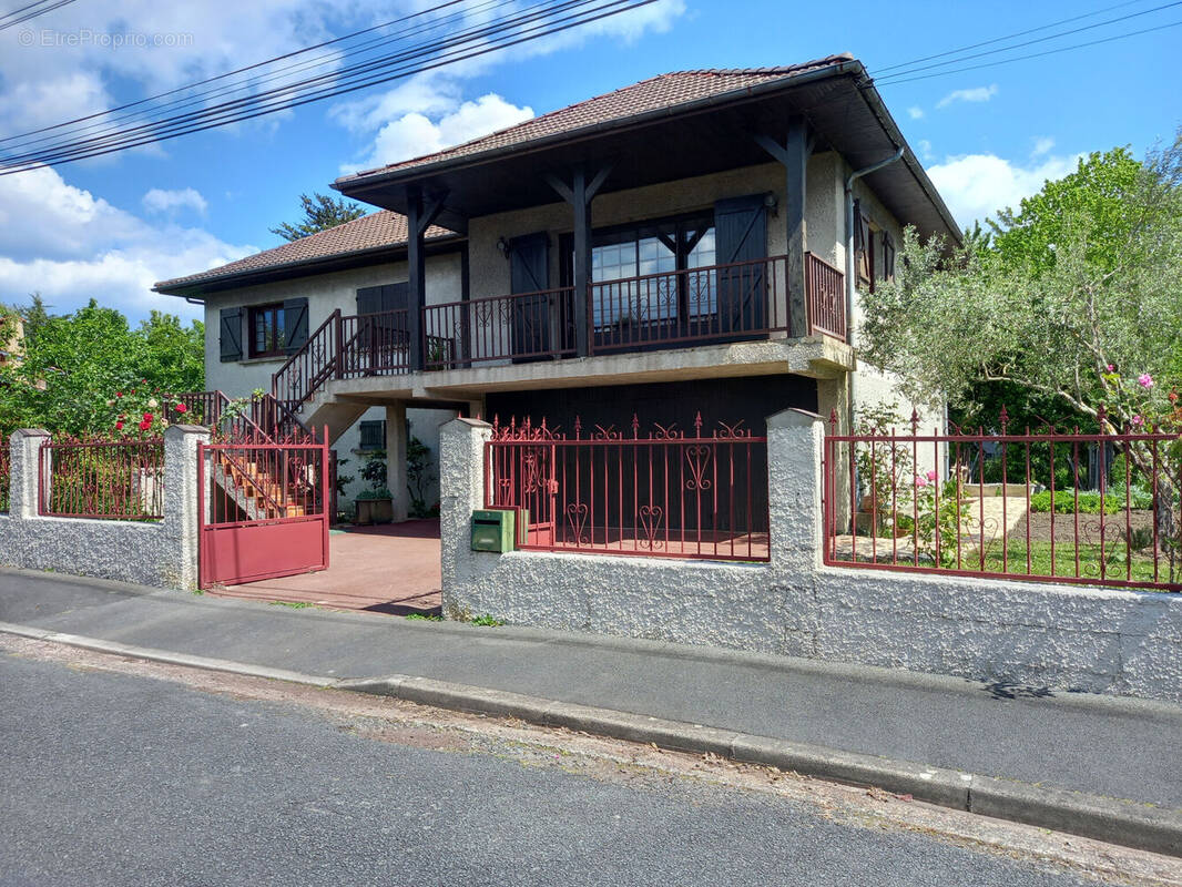 Photo 1 - Maison à LORMONT