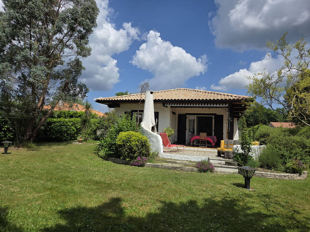 Photo 1 - Maison à LE TAILLAN-MEDOC