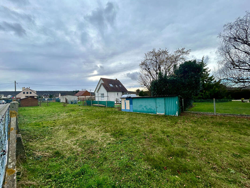 Terrain à CAUDEBEC-LES-ELBEUF