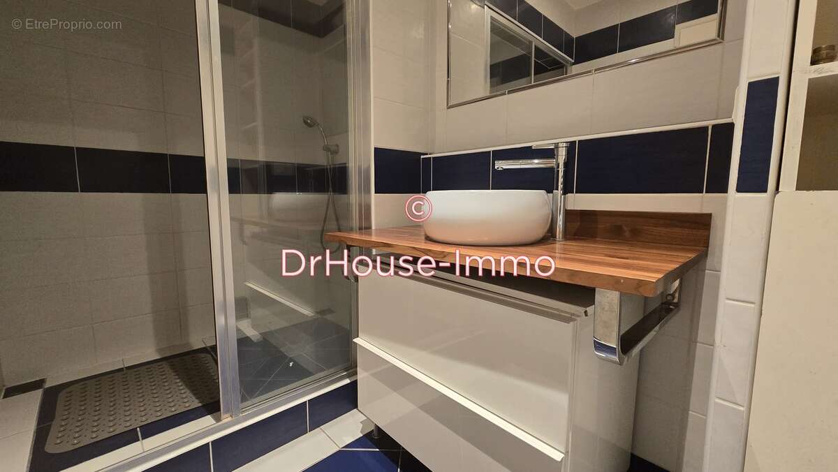 Appartement à AUBERVILLIERS