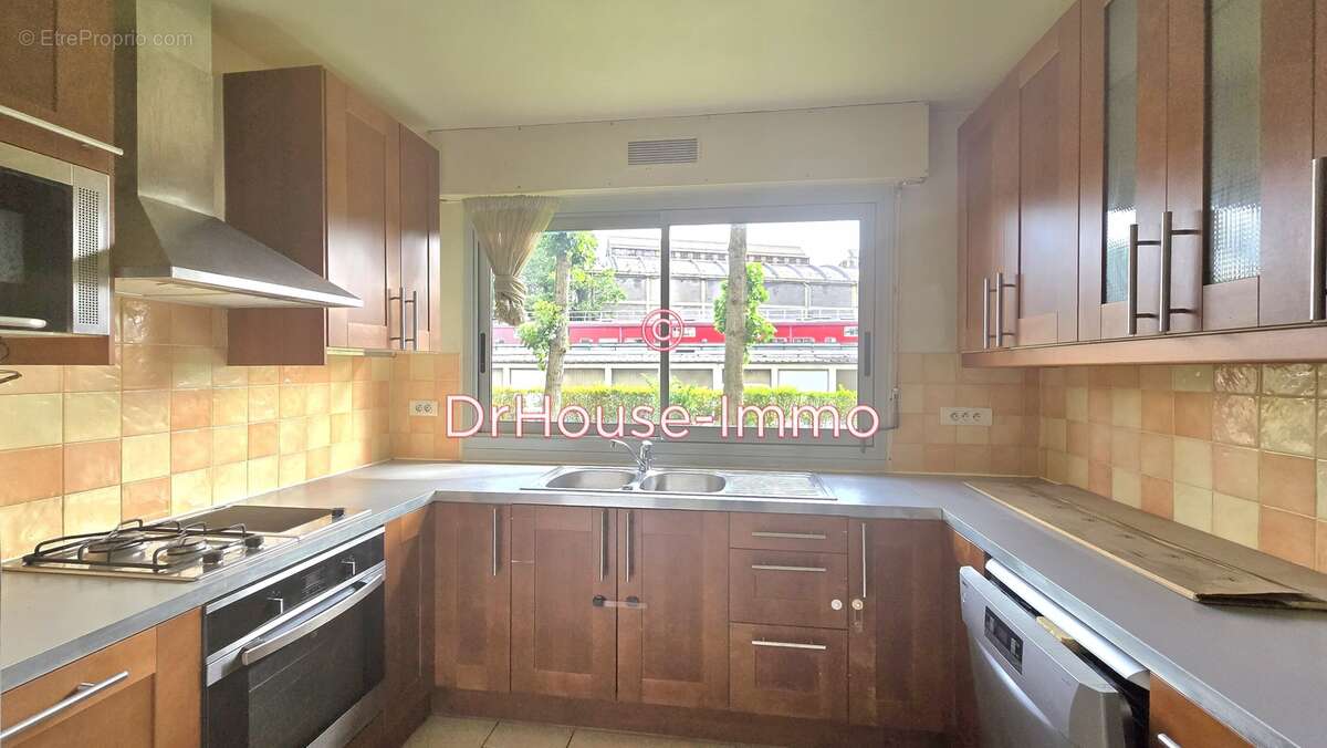 Appartement à AUBERVILLIERS