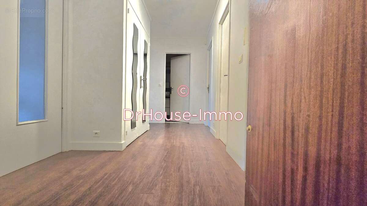 Appartement à AUBERVILLIERS