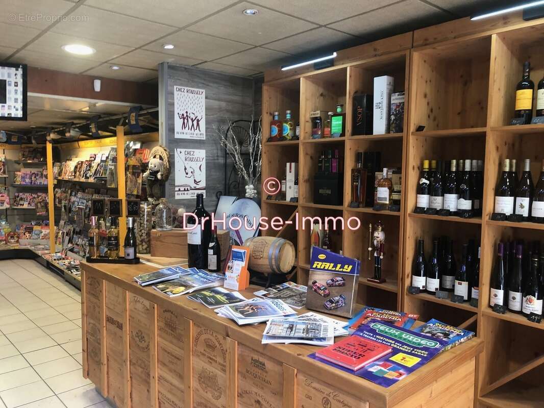 Commerce à MIRECOURT