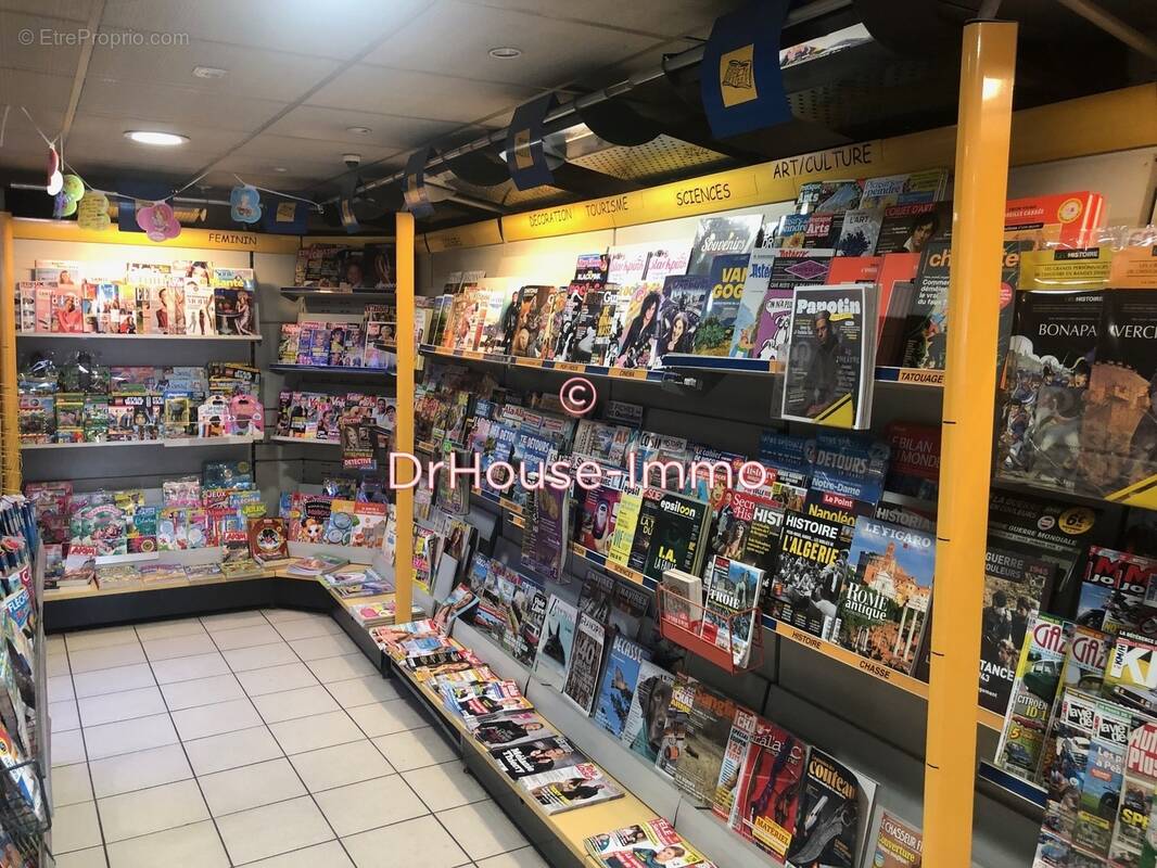 Commerce à MIRECOURT