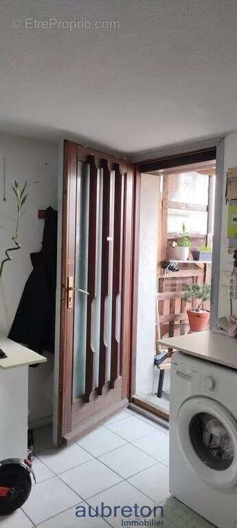 Appartement à FONTAINE