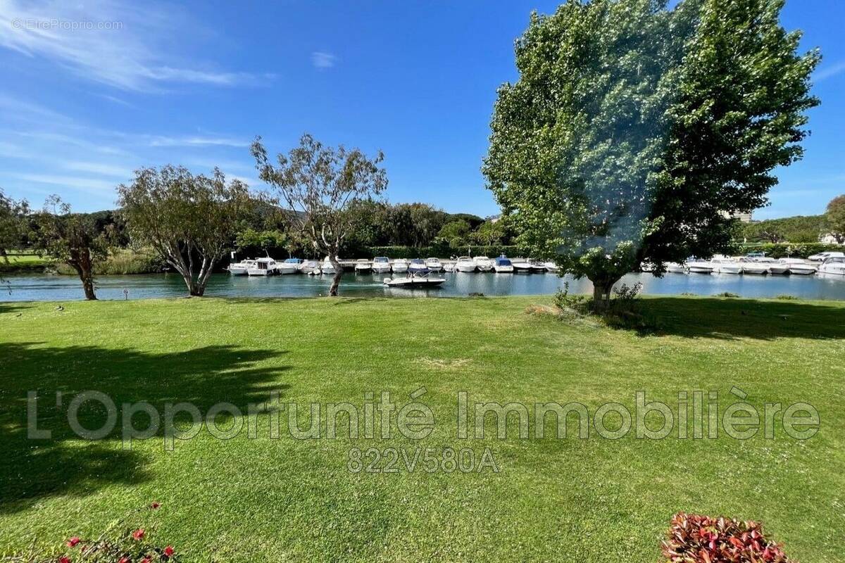 Appartement à MANDELIEU-LA-NAPOULE