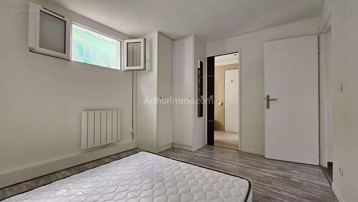 Maison à LA VILLE-DU-BOIS