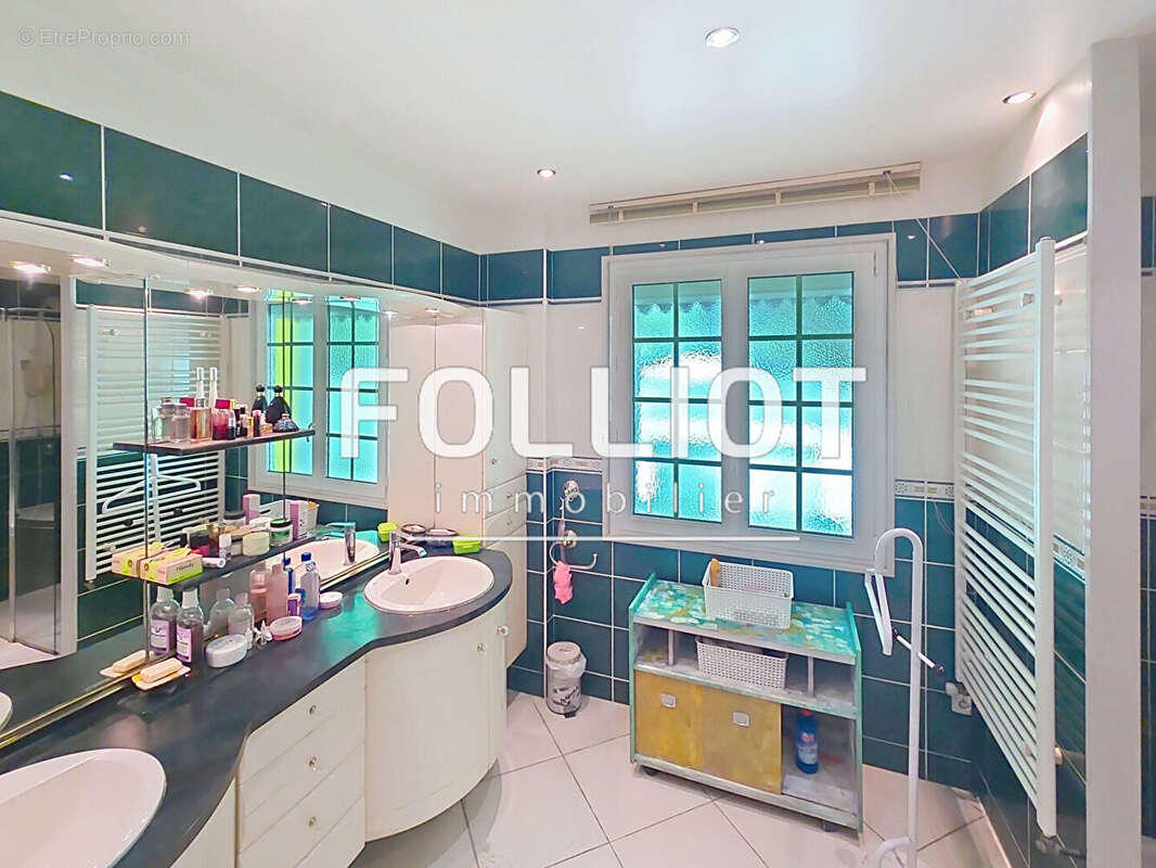 Maison à GRANDCAMP-MAISY