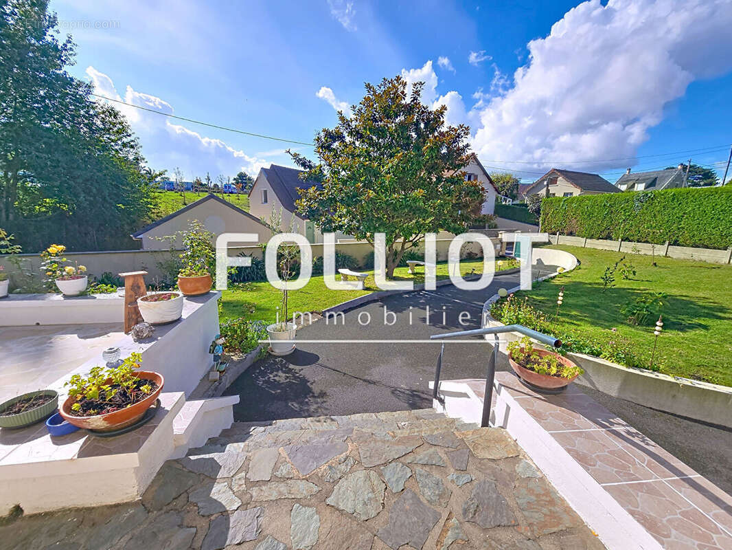 Maison à GRANDCAMP-MAISY