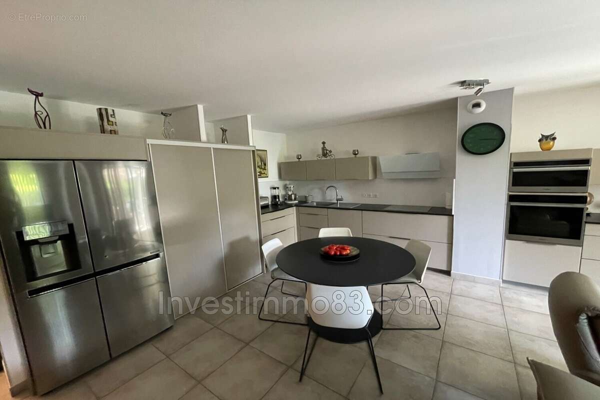 Appartement à BRIGNOLES