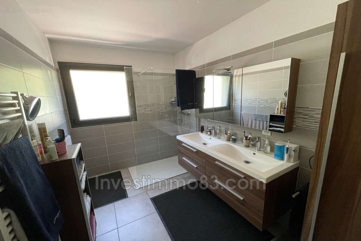 Appartement à BRIGNOLES