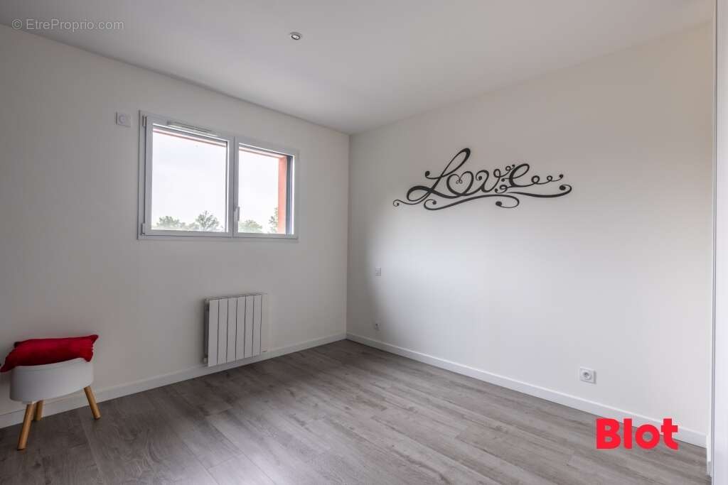 Maison à PIRE-SUR-SEICHE