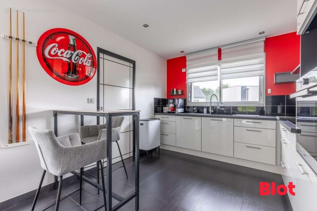 Maison à PIRE-SUR-SEICHE