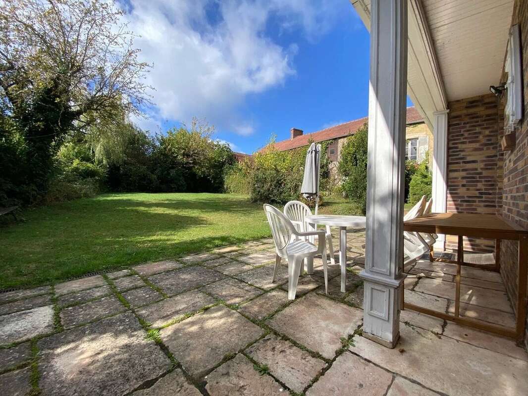 Maison à LES CLAYES-SOUS-BOIS