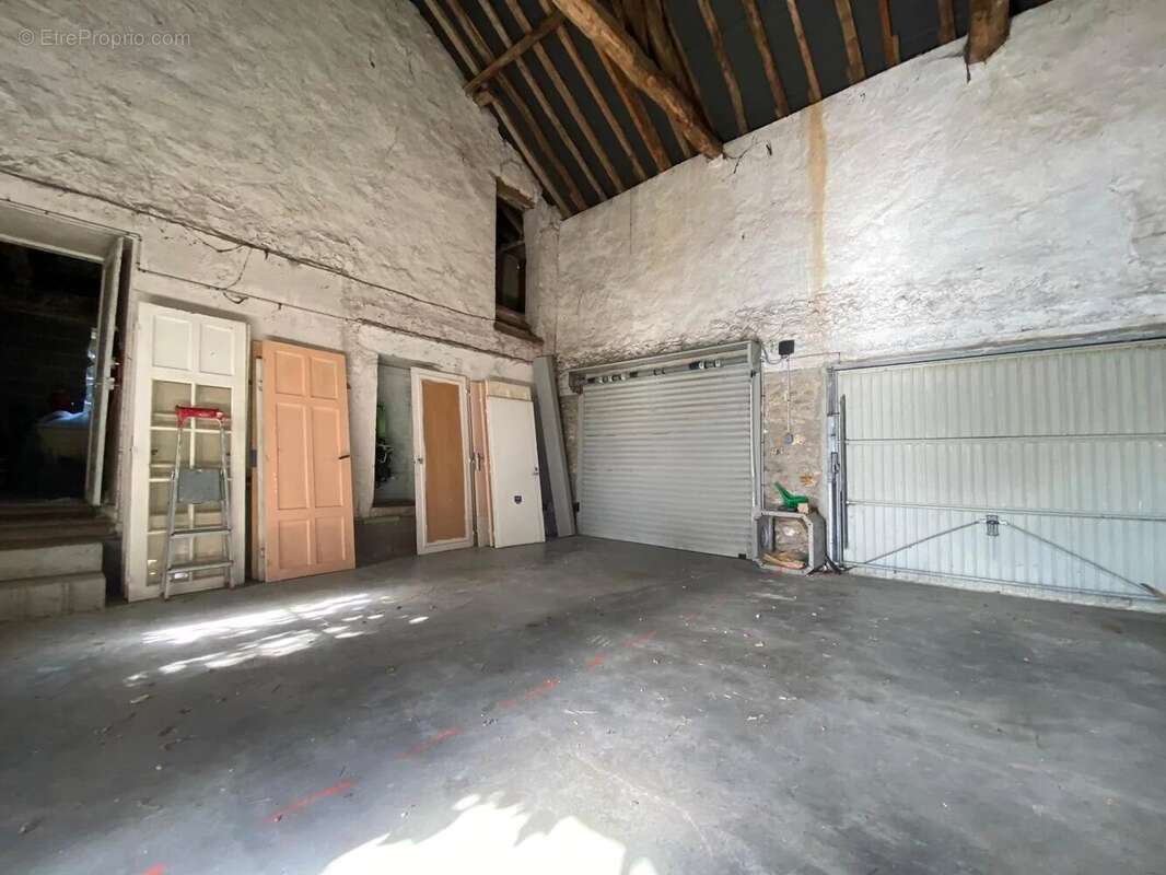 Maison à LES CLAYES-SOUS-BOIS