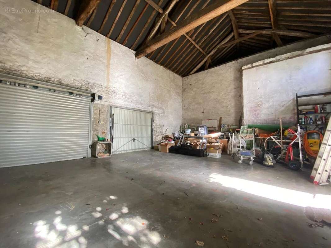 Maison à LES CLAYES-SOUS-BOIS