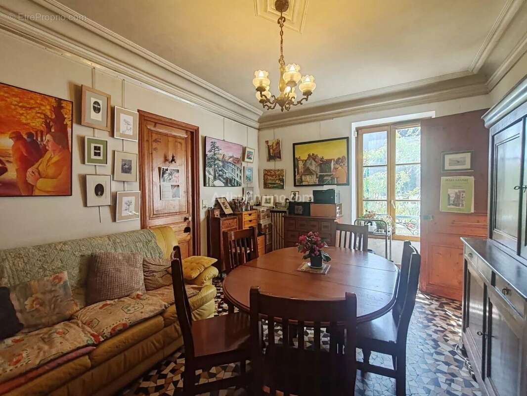 Maison à VILLENEUVE-SAINT-GEORGES