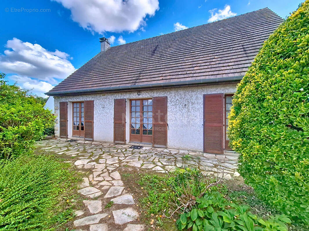 Maison à VILLERS-SOUS-SAINT-LEU