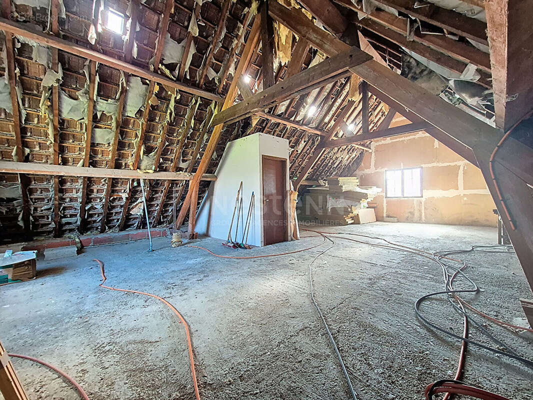 Maison à VILLERS-SOUS-SAINT-LEU