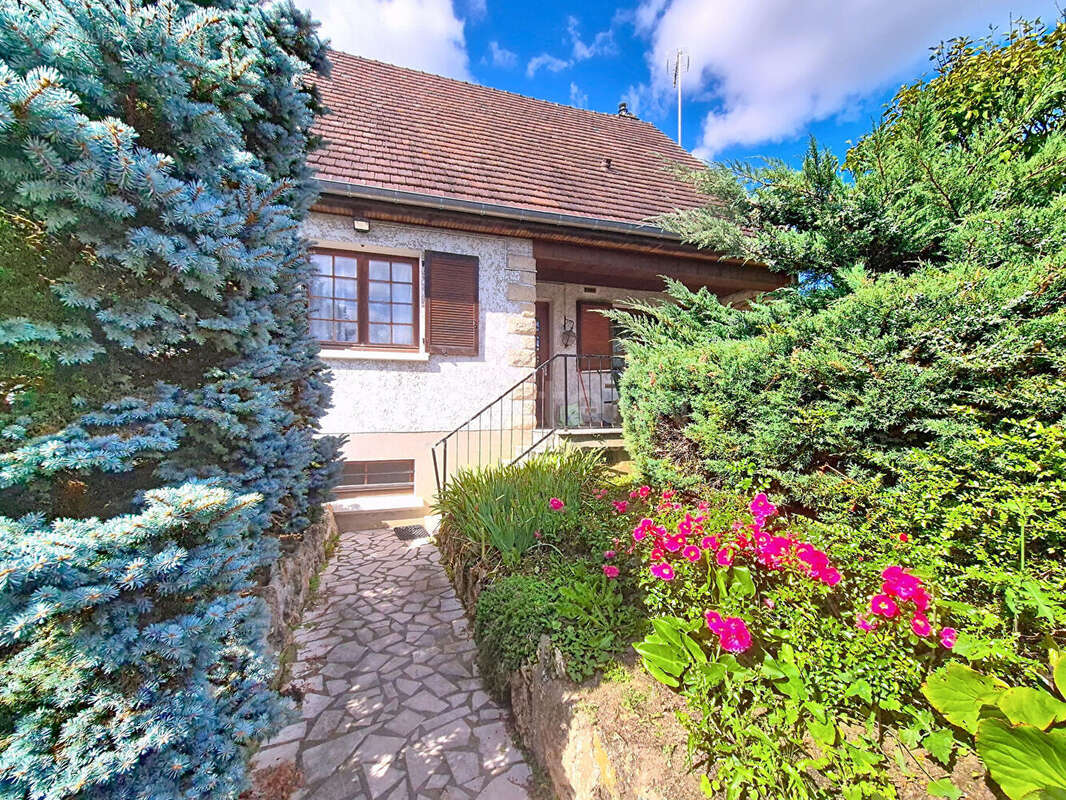 Maison à VILLERS-SOUS-SAINT-LEU