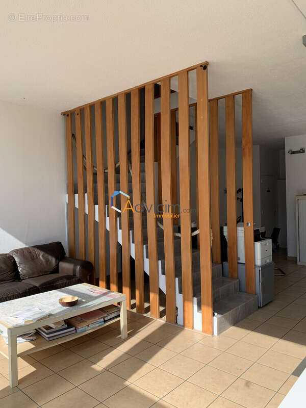 Escalier - Commerce à JOUE-LES-TOURS